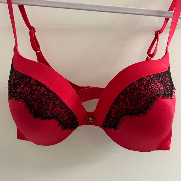 Red VS push up bra 32D - Picture 3 of 4
